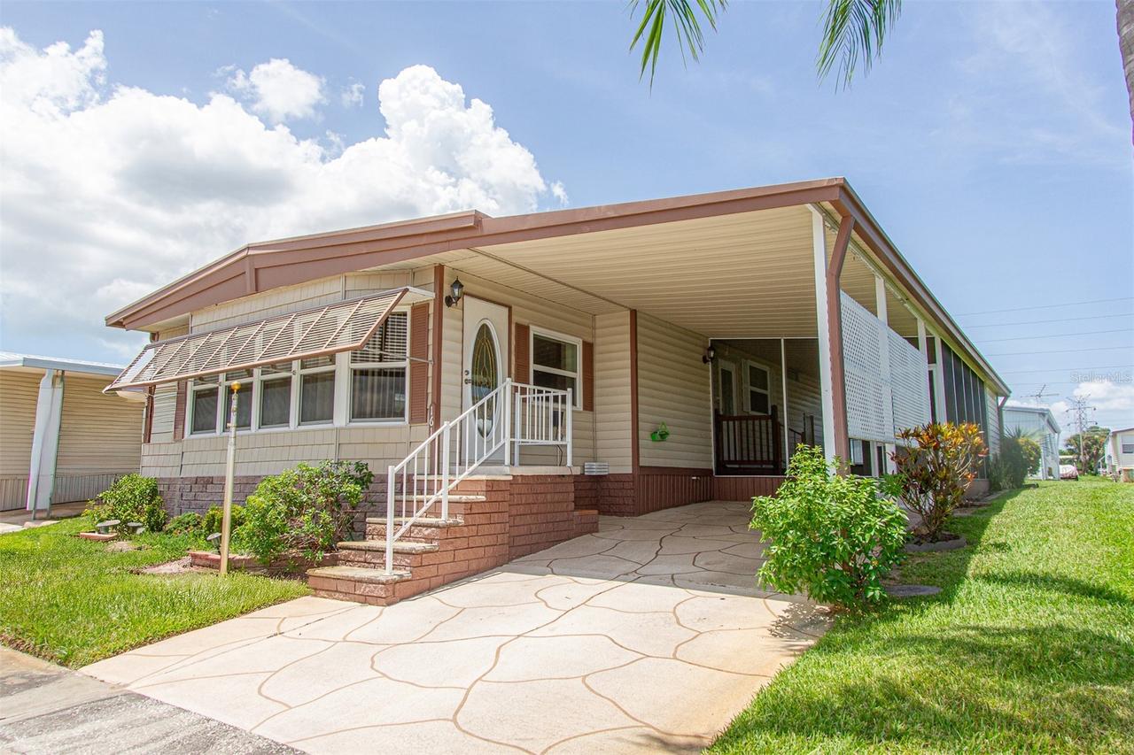 161 Hickory Gate Dr., Palm Harbor, FL 34684
