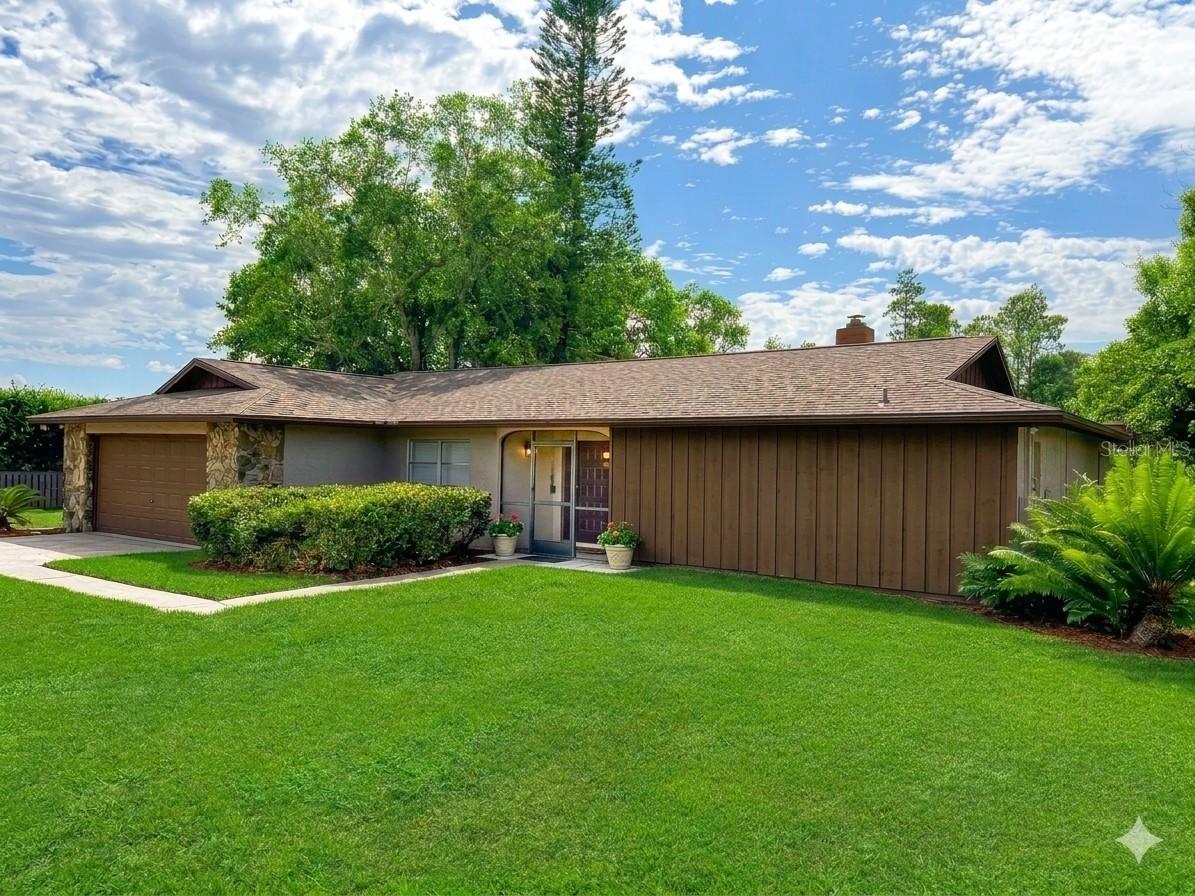 3215 Lake Saxon Dr., Land O Lakes, FL 34639