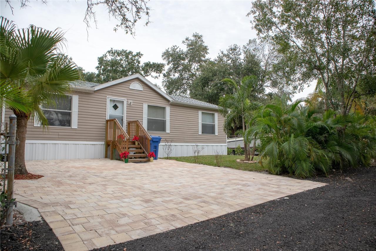 5823 Barry Ln., Tampa, FL 33634