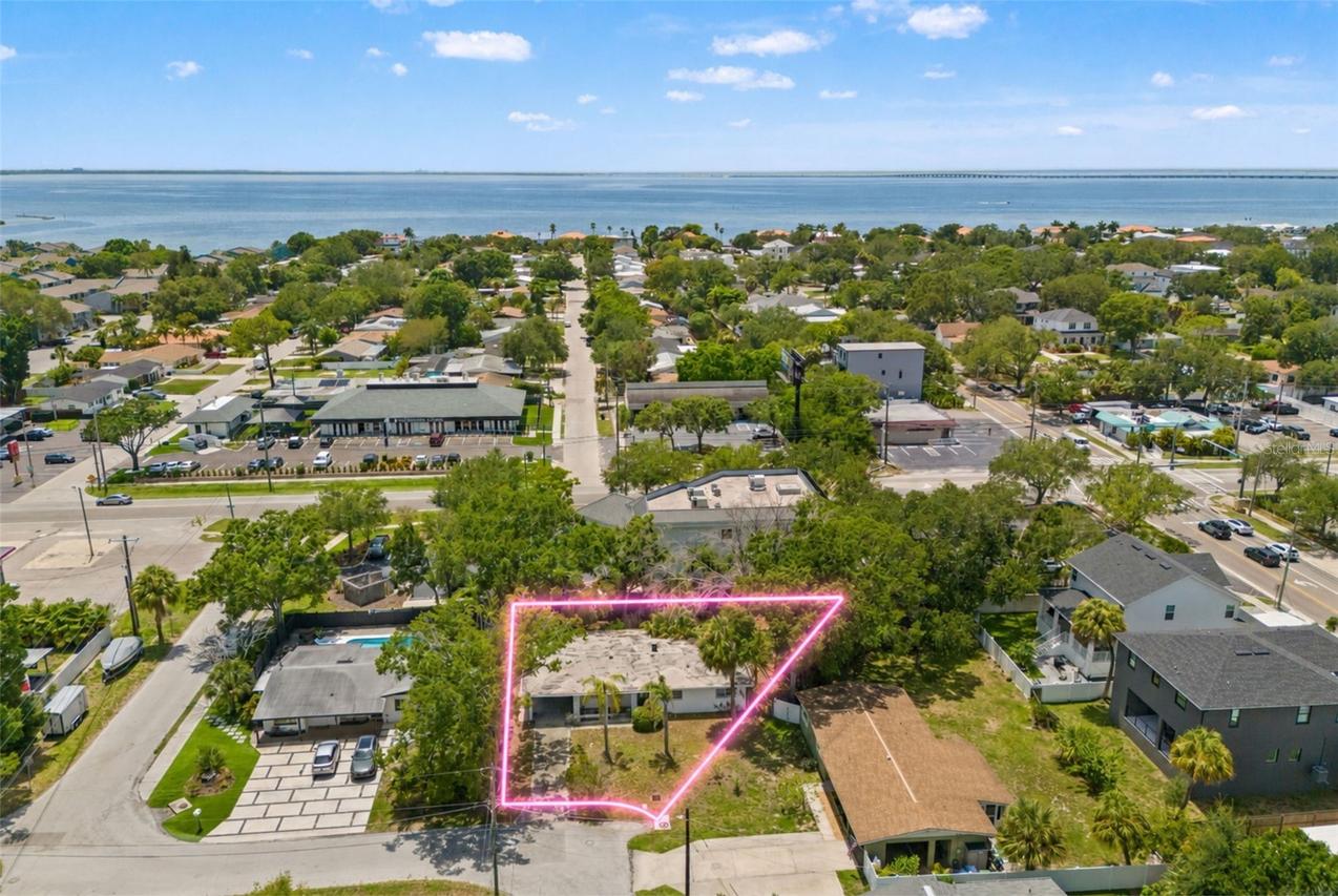 4635 W Bay Villa Ave., Tampa, FL 33611