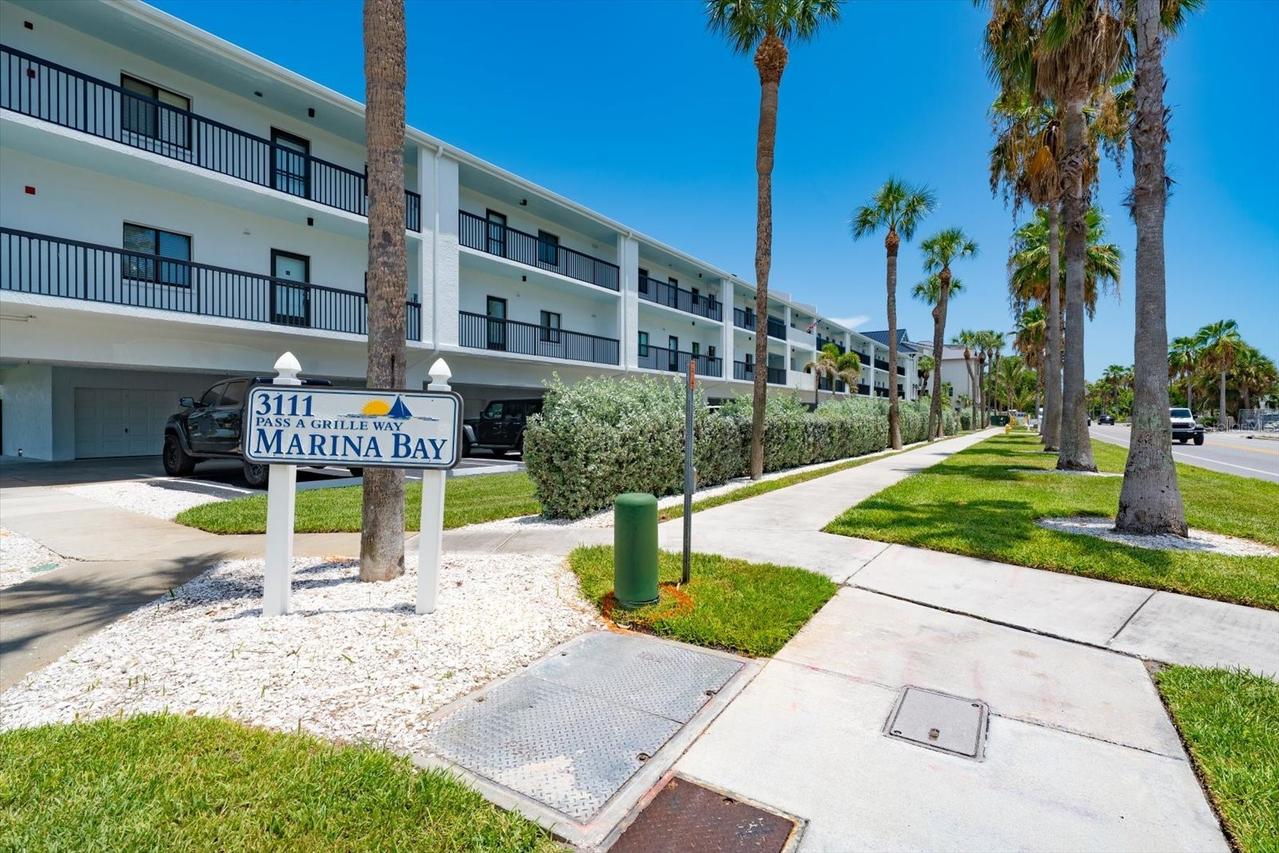3111 Pass A Grille Way #110, St Petersburg, FL 33706