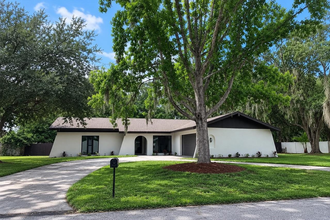 22360 Stillwood Dr., Land O Lakes, FL 34639