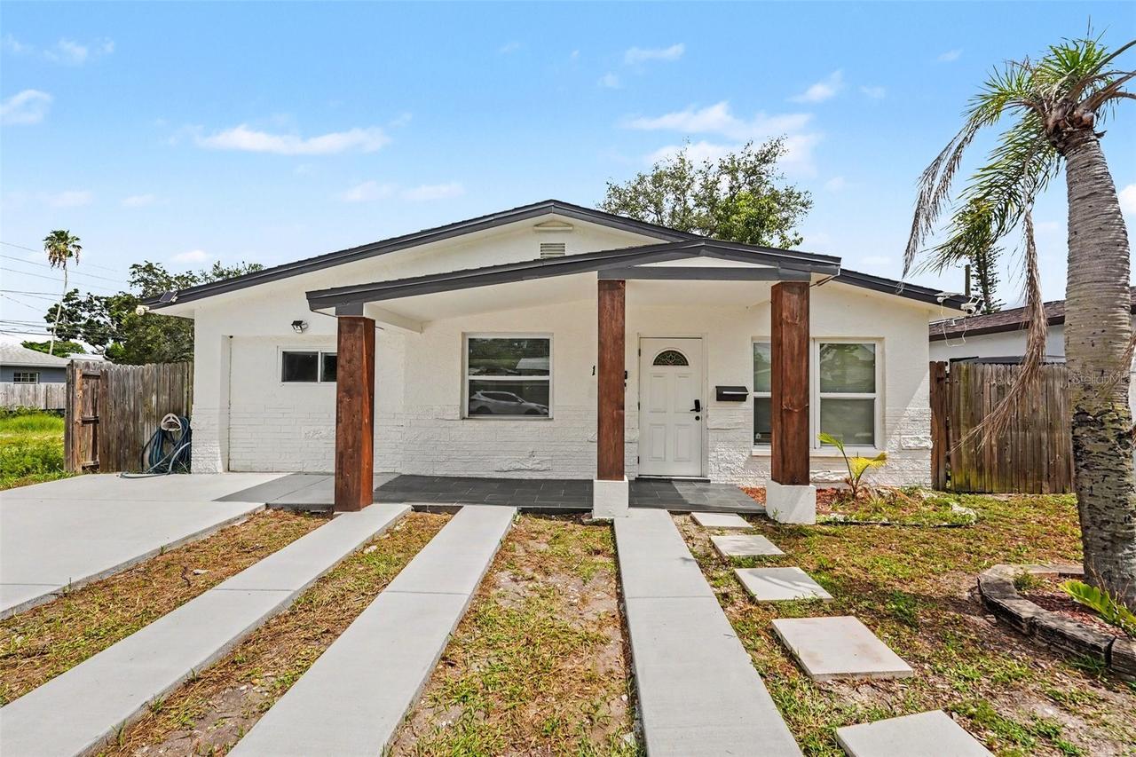 1778 New Hampshire Ave., St Petersburg, FL 33703