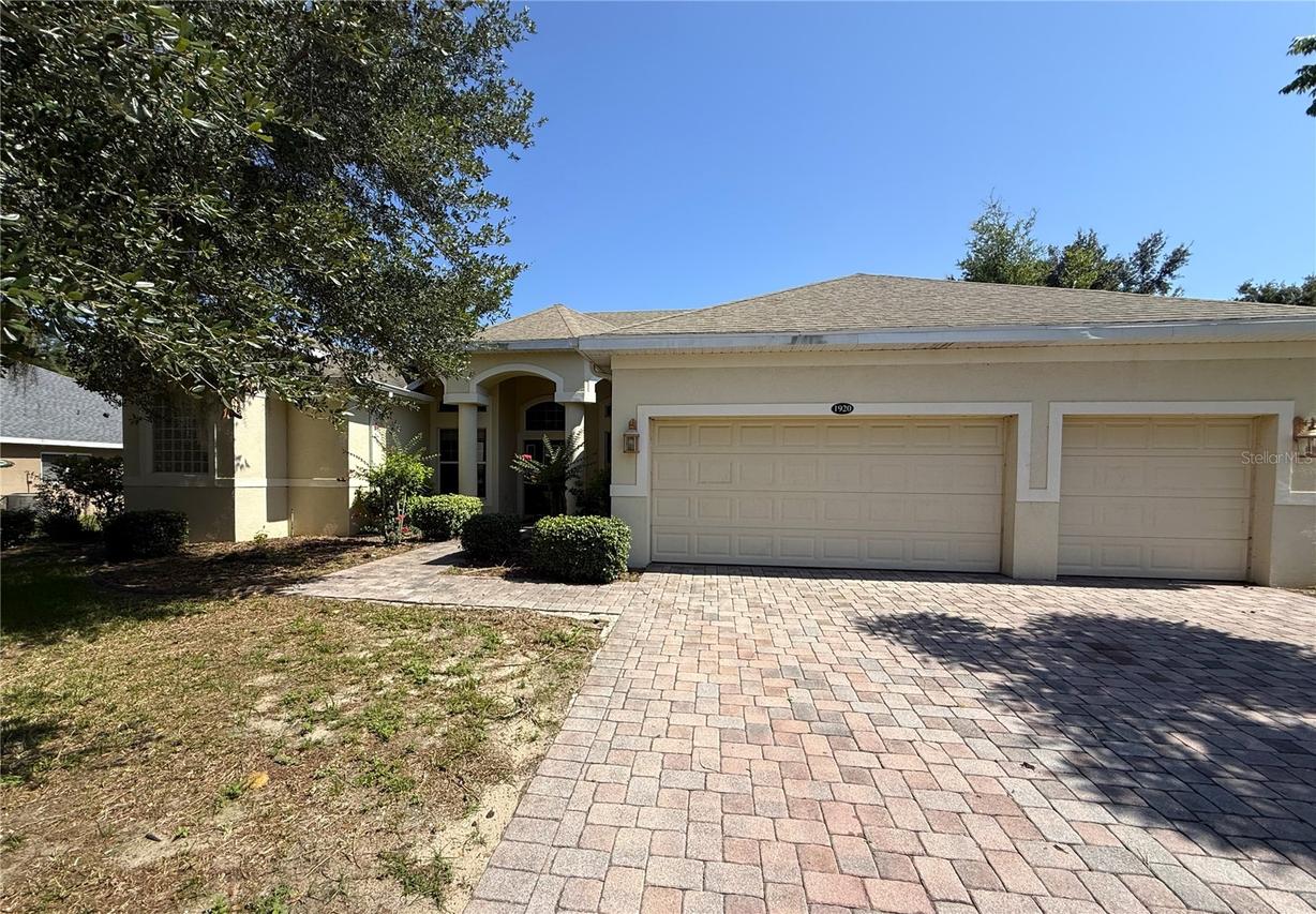 1920 Eloise Cove Dr., Winter Haven, FL 33884