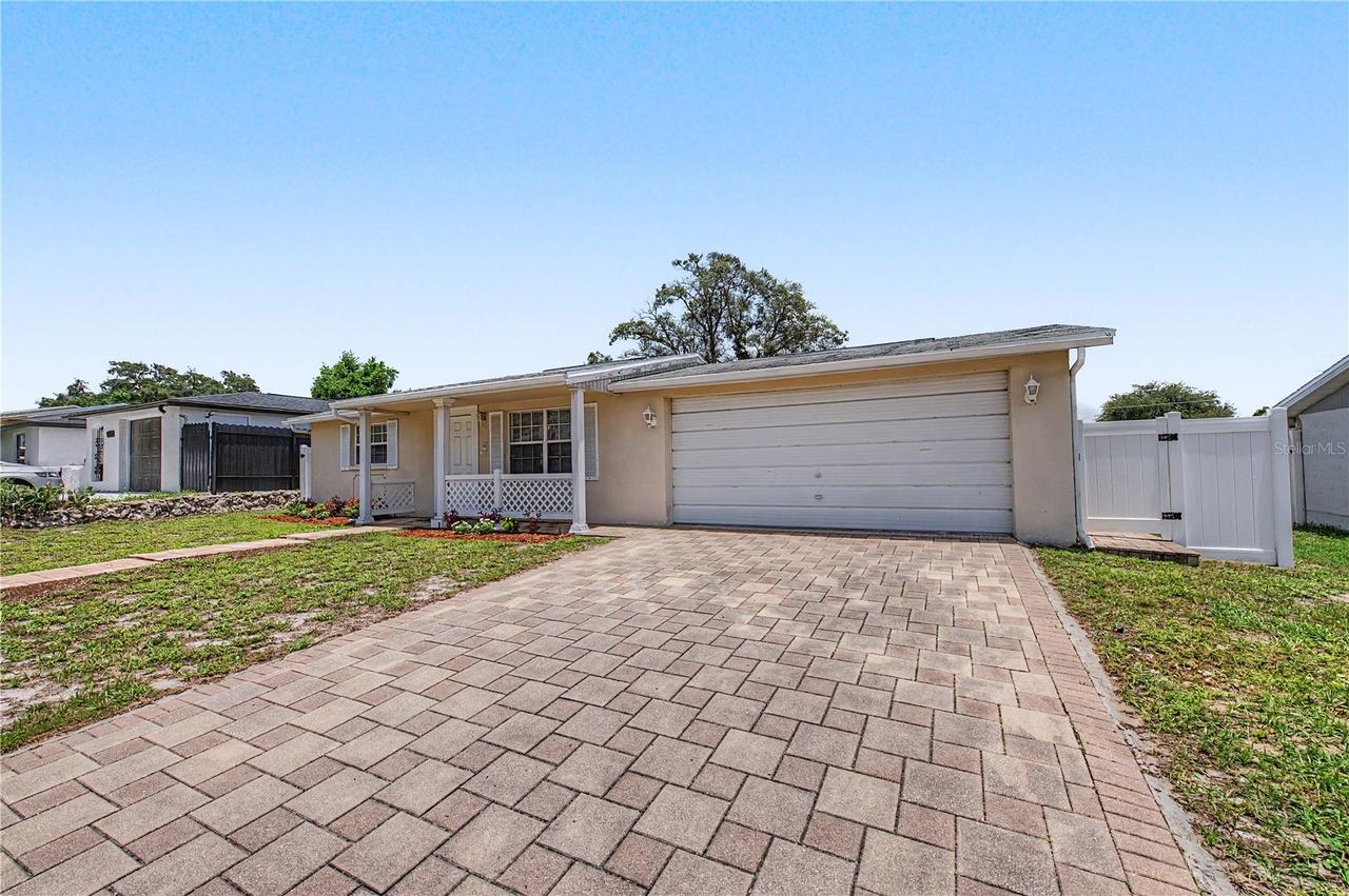 9830 Rainbow Ln., Port Richey, FL 34668