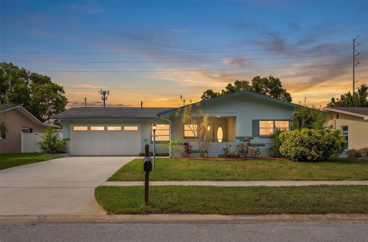 965 Santa Monica Dr., Dunedin, FL 34698