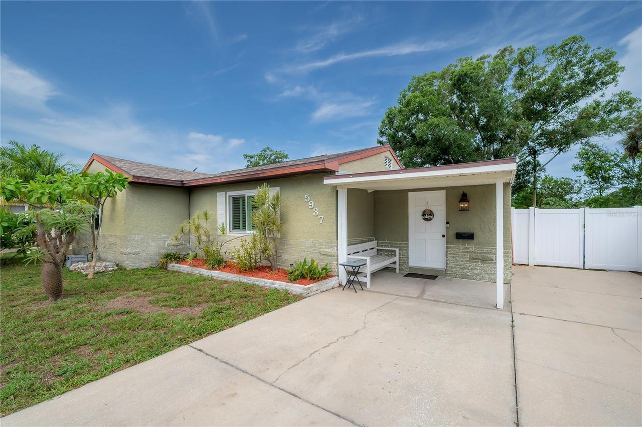 5937 13th Ave., St Petersburg, FL 33710