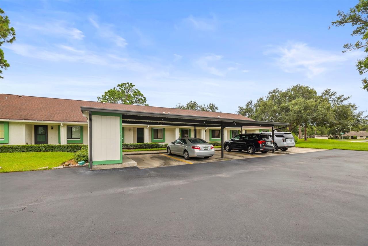 2556 Royal Pines Cir. #13-C, Clearwater, FL 33763