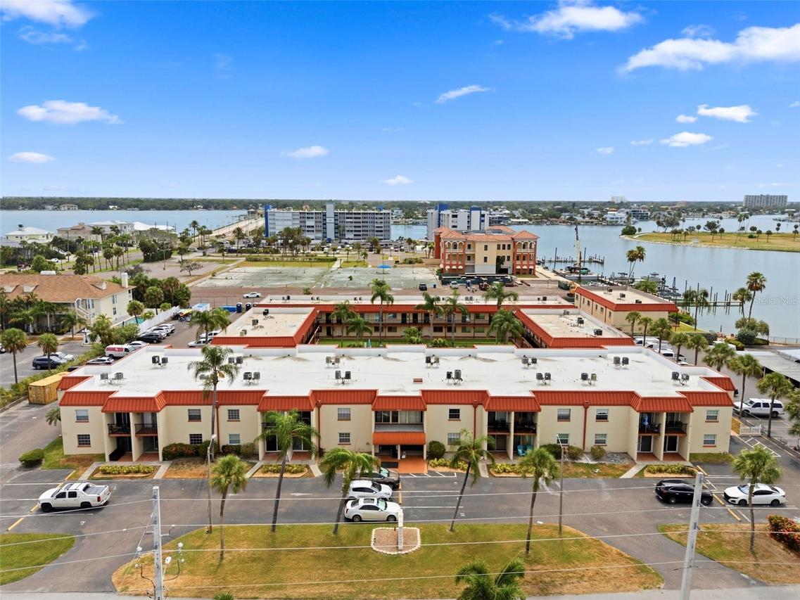 10365 Paradise Blvd. #1, Treasure Island, FL 33706
