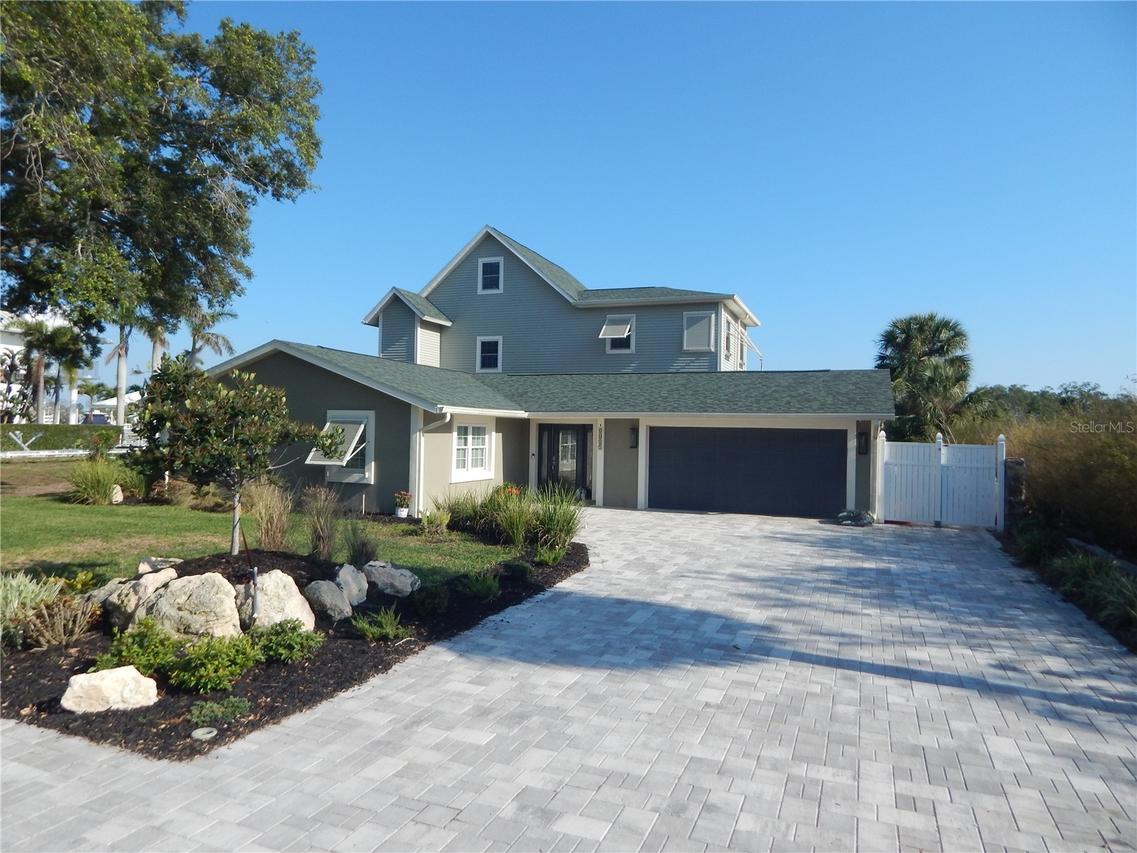 8025 Island Dr., Port Richey, FL 34668