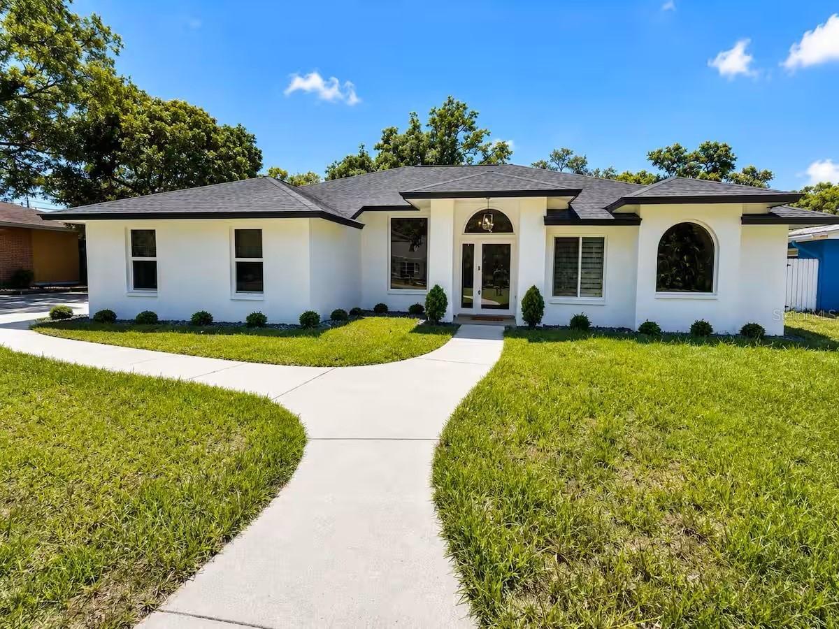 4760 Camphor Ave., Sarasota, FL 34231