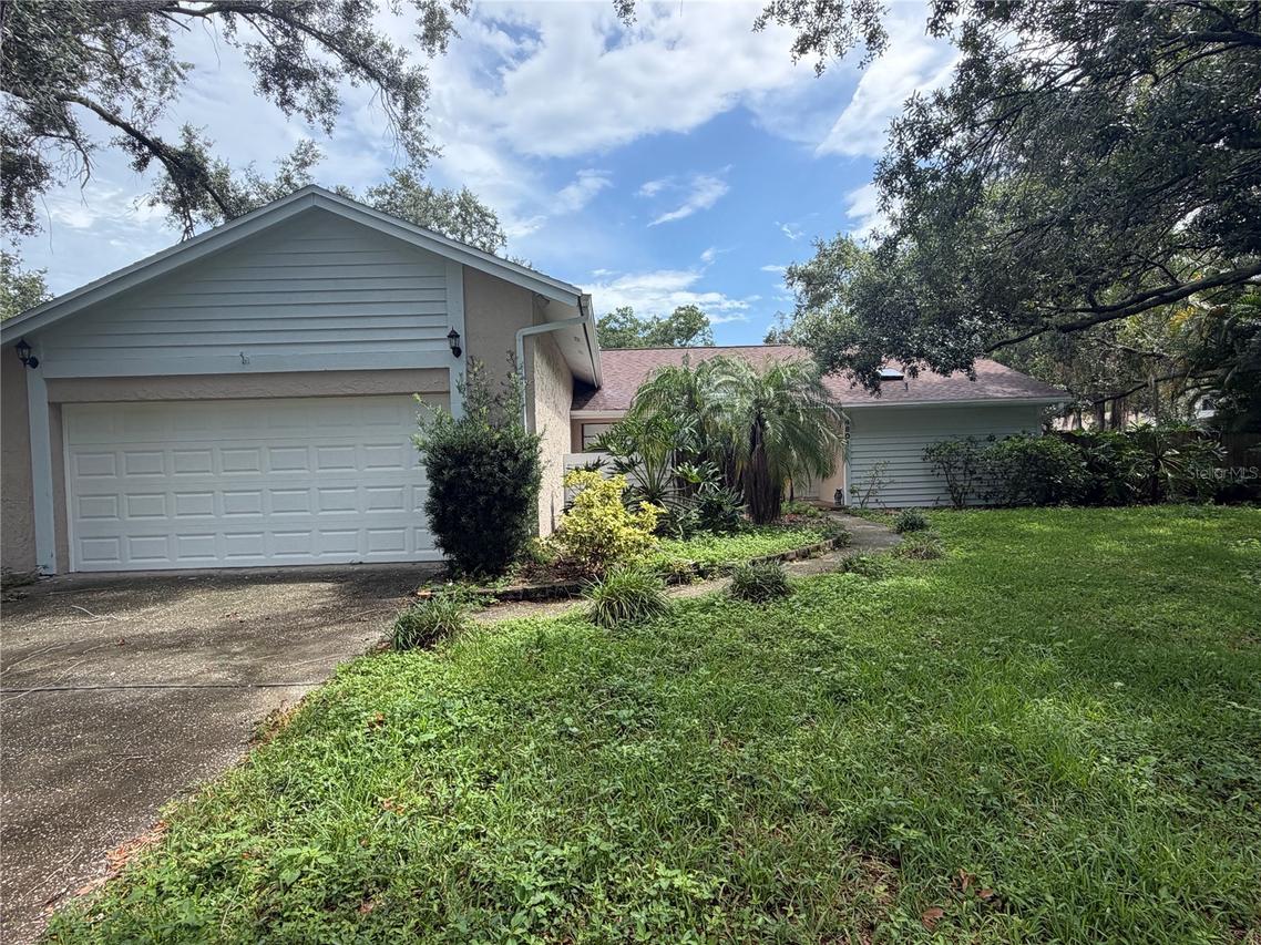 4601 Farmhouse Dr., Tampa, FL 33624