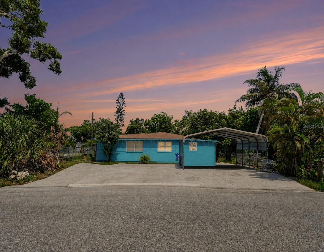 2839 19th St., Bradenton, FL 34205