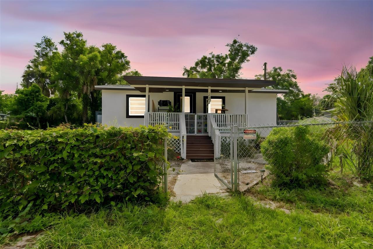 1202 E Annie St., Tampa, FL 33612