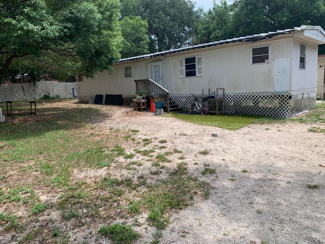10803 Tuckaway Dr., Thonotosassa, FL 33592