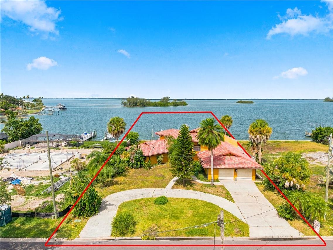 111 Shore Dr., Dunedin, FL 34698