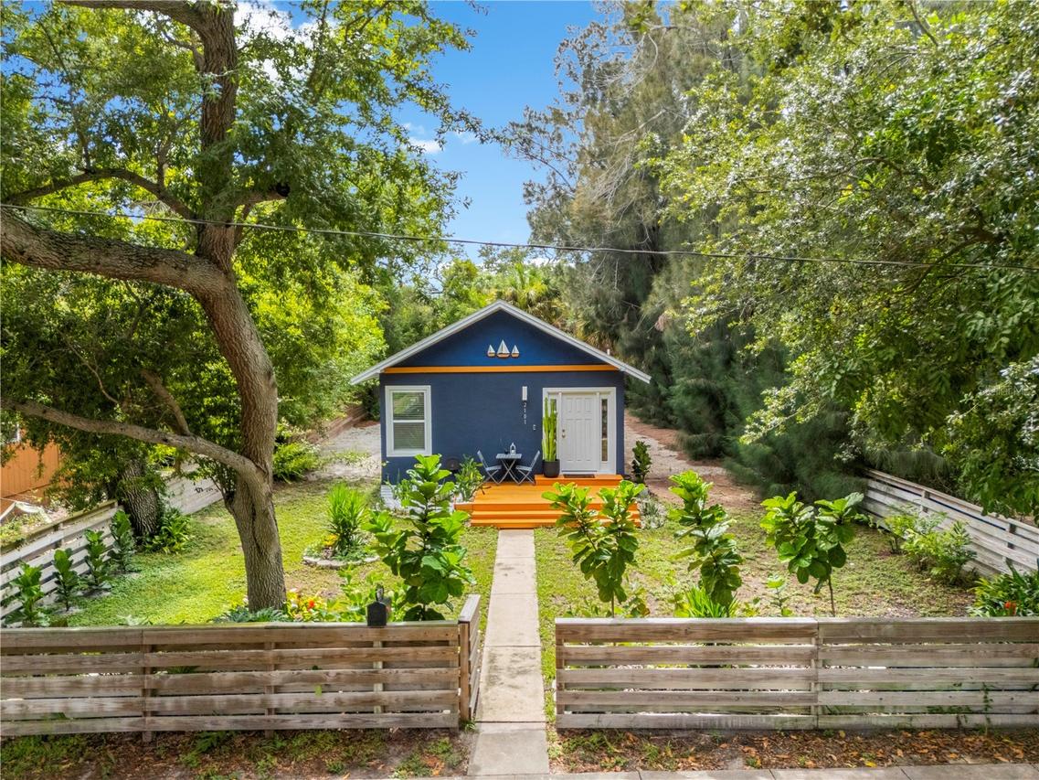 2101 43rd St., St Petersburg, FL 33711