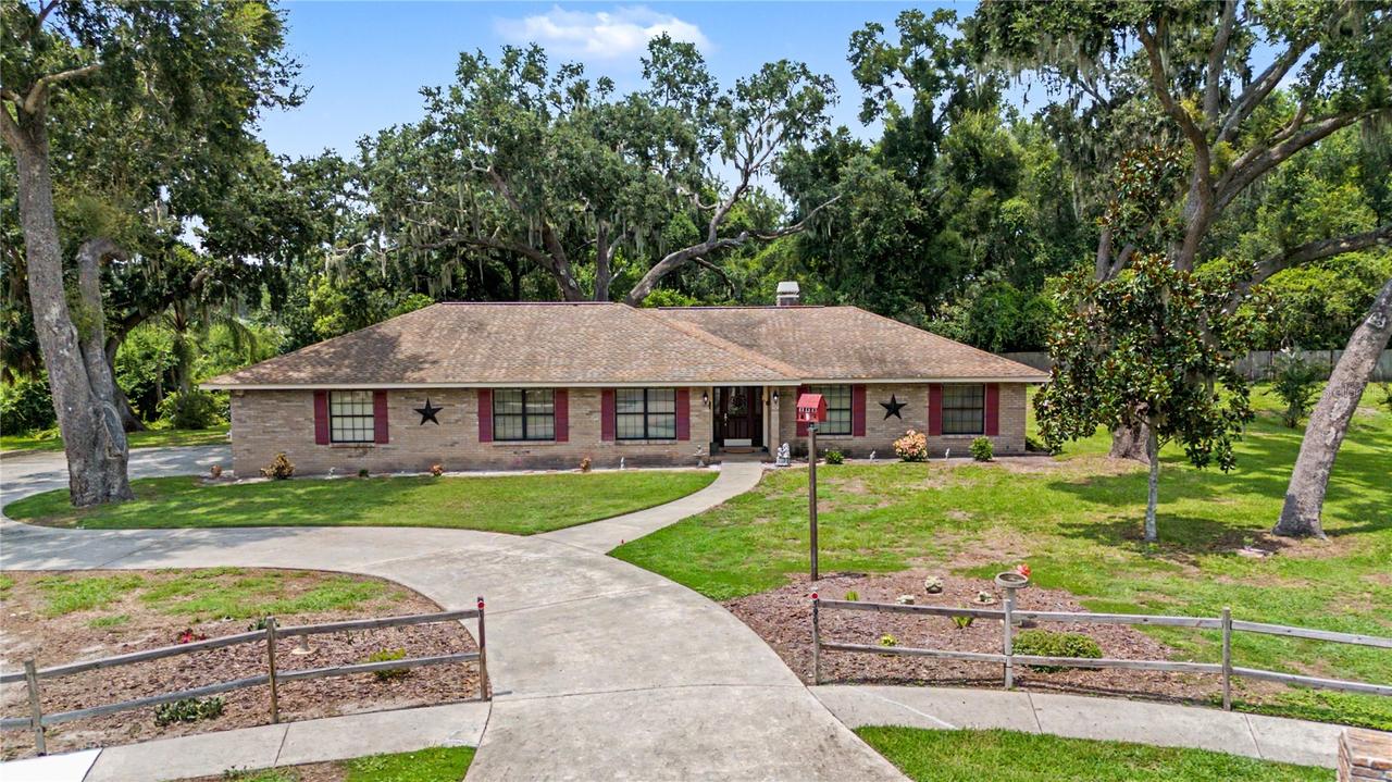 3901 Buttonwood Ct., Brandon, FL 33511