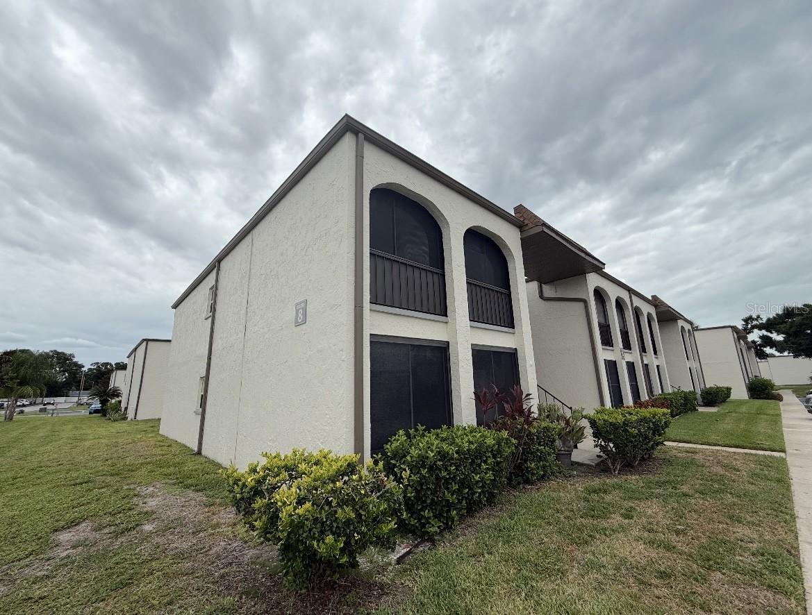 7701 Starkey Rd. #239, Seminole, FL 33777