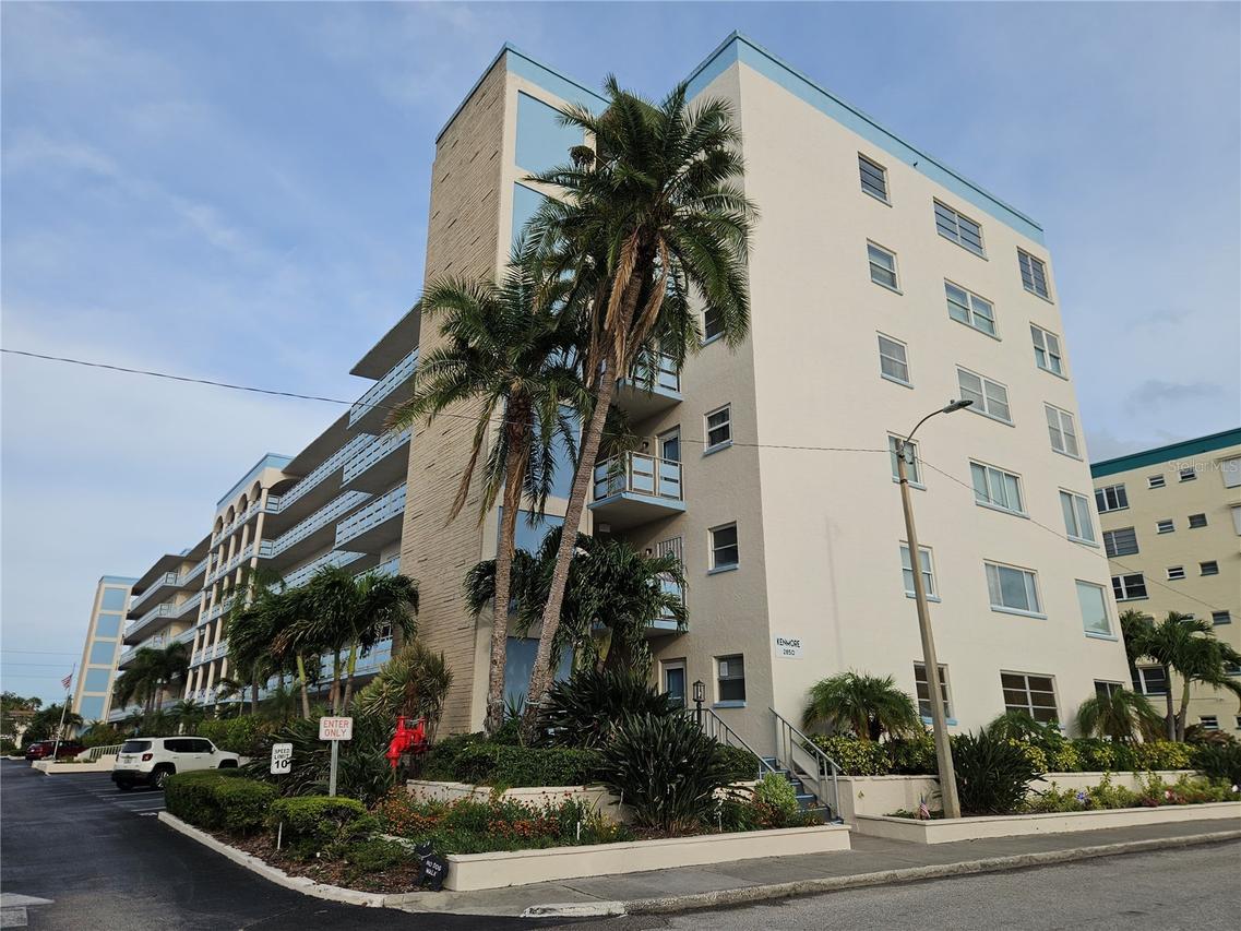2850 59th St. #115, St Petersburg, FL 33707
