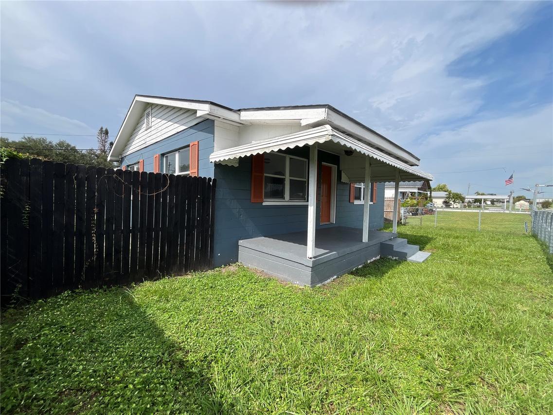 1206 E Canal St., Mulberry, FL 33860