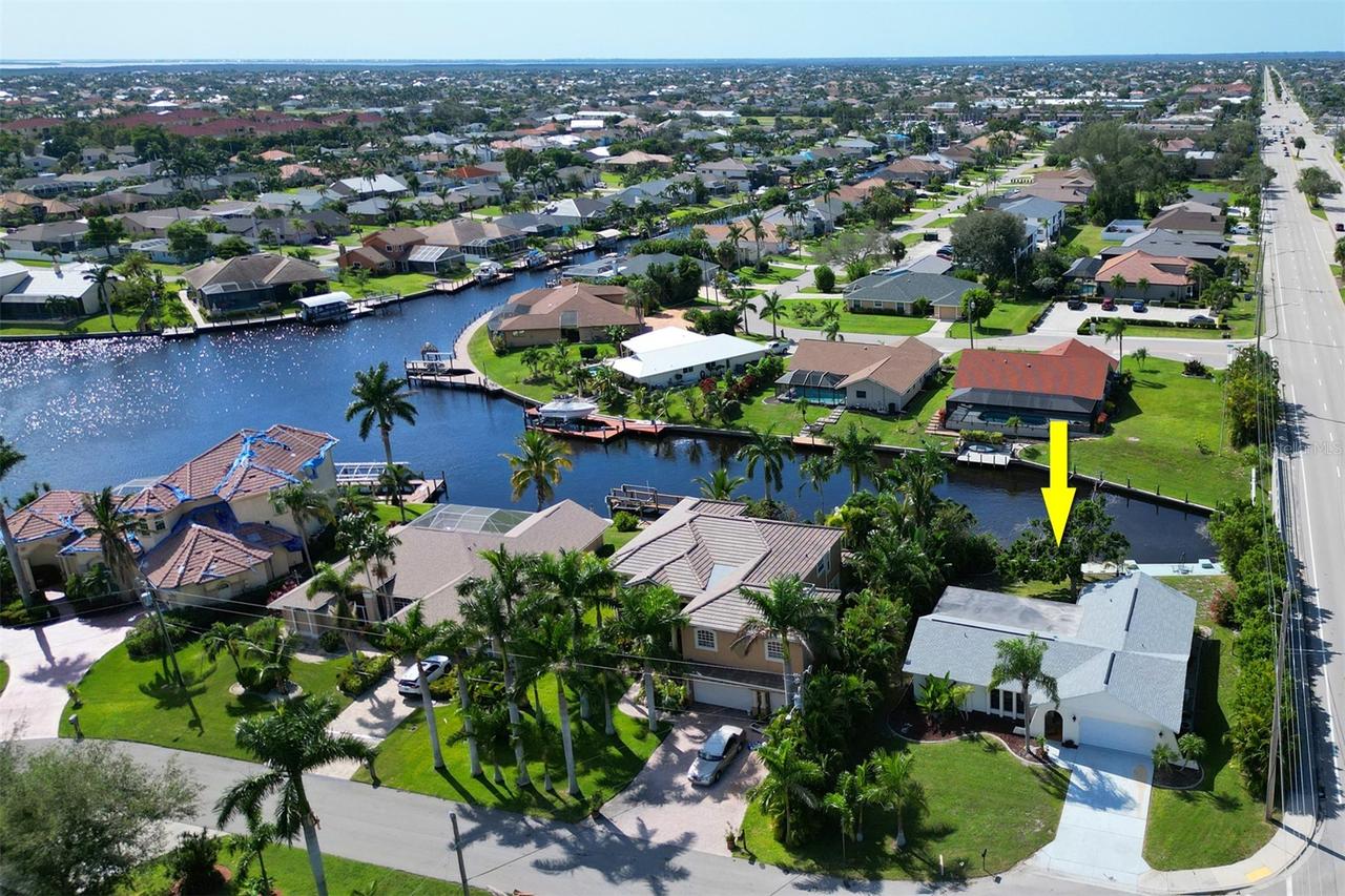 4800 SW 12th Pl., Cape Coral, FL 33914