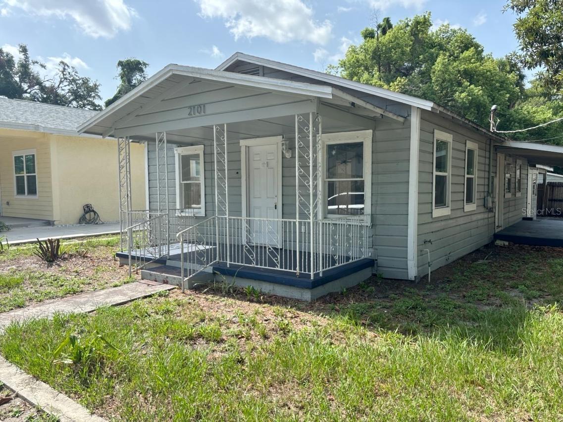 2101 E Ellicott St., Tampa, FL 33610