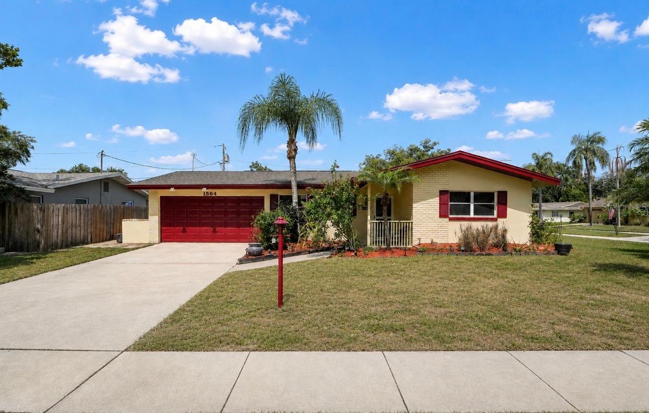 1564 Santa Monica Dr., Dunedin, FL 34698