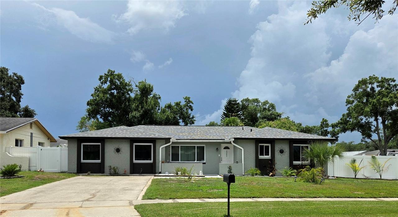 2245 Elizabeth Dr., Brandon, FL 33510