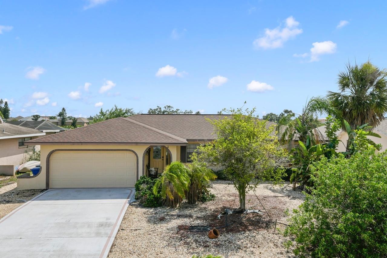 744 Flamingo Dr., Apollo Beach, FL 33572