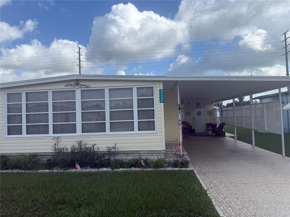 37529 Attica Ave., Zephyrhills, FL 33542
