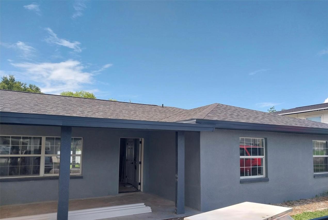 527 Julie Ln., Brandon, FL 33511