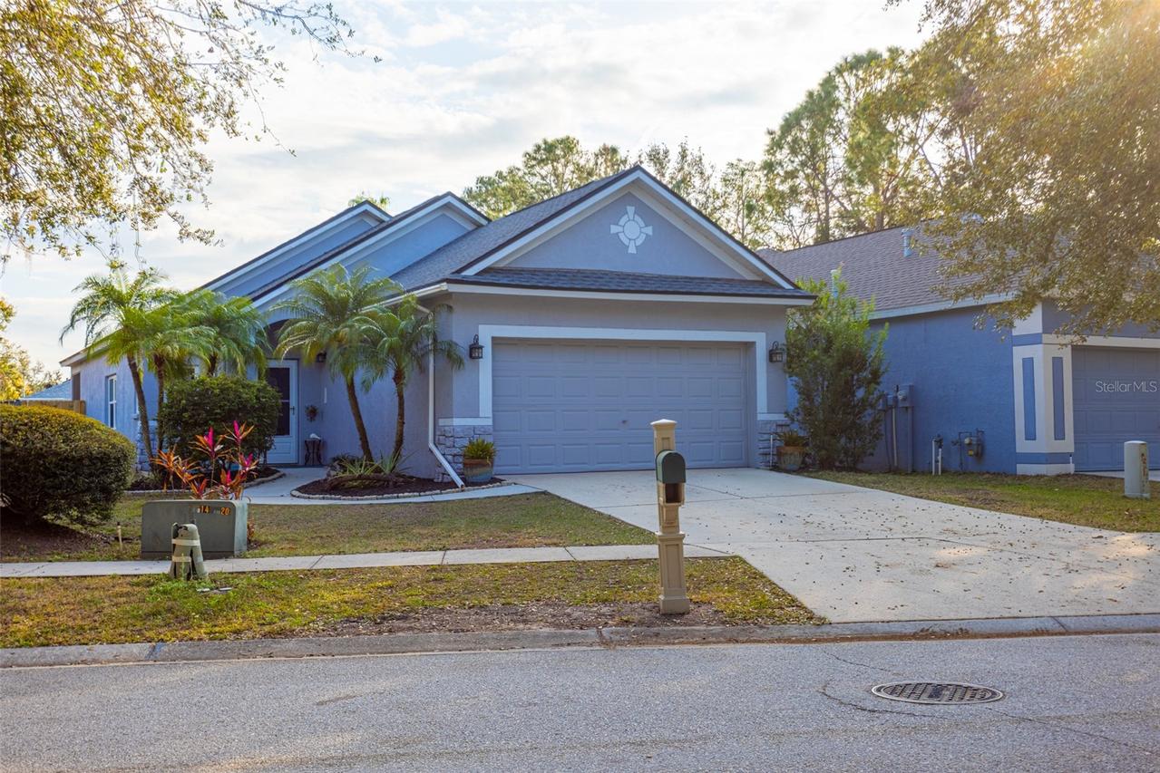 7603 Devonbridge Garden Way, Apollo Beach, FL 33572