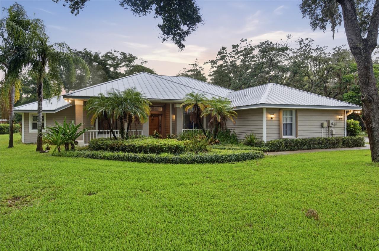 2042 Academy Ct., New Port Richey, FL 34655