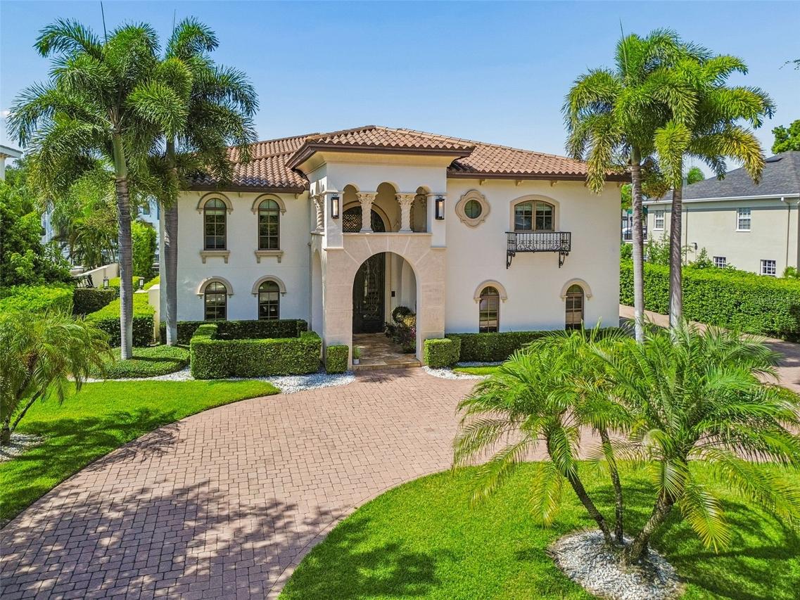 4927 Lyford Cay Rd., Tampa, FL 33629