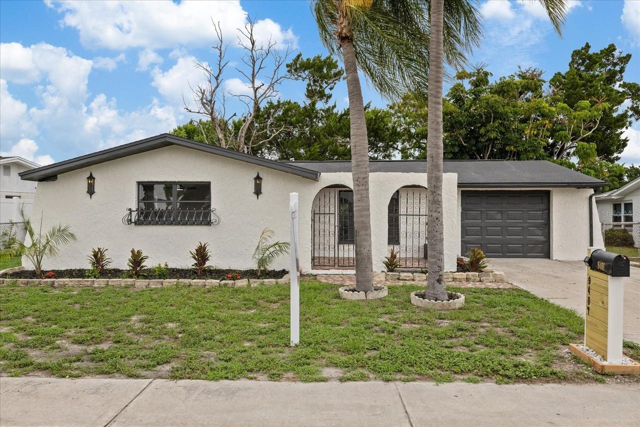 9401 Glen Moor Ln., Port Richey, FL 34668