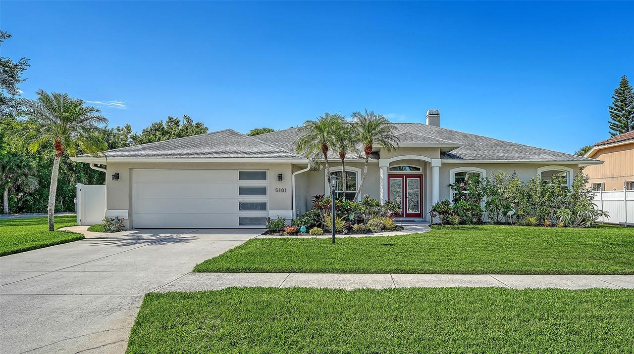 5101 Sunnydale Cir., Sarasota, FL 34233