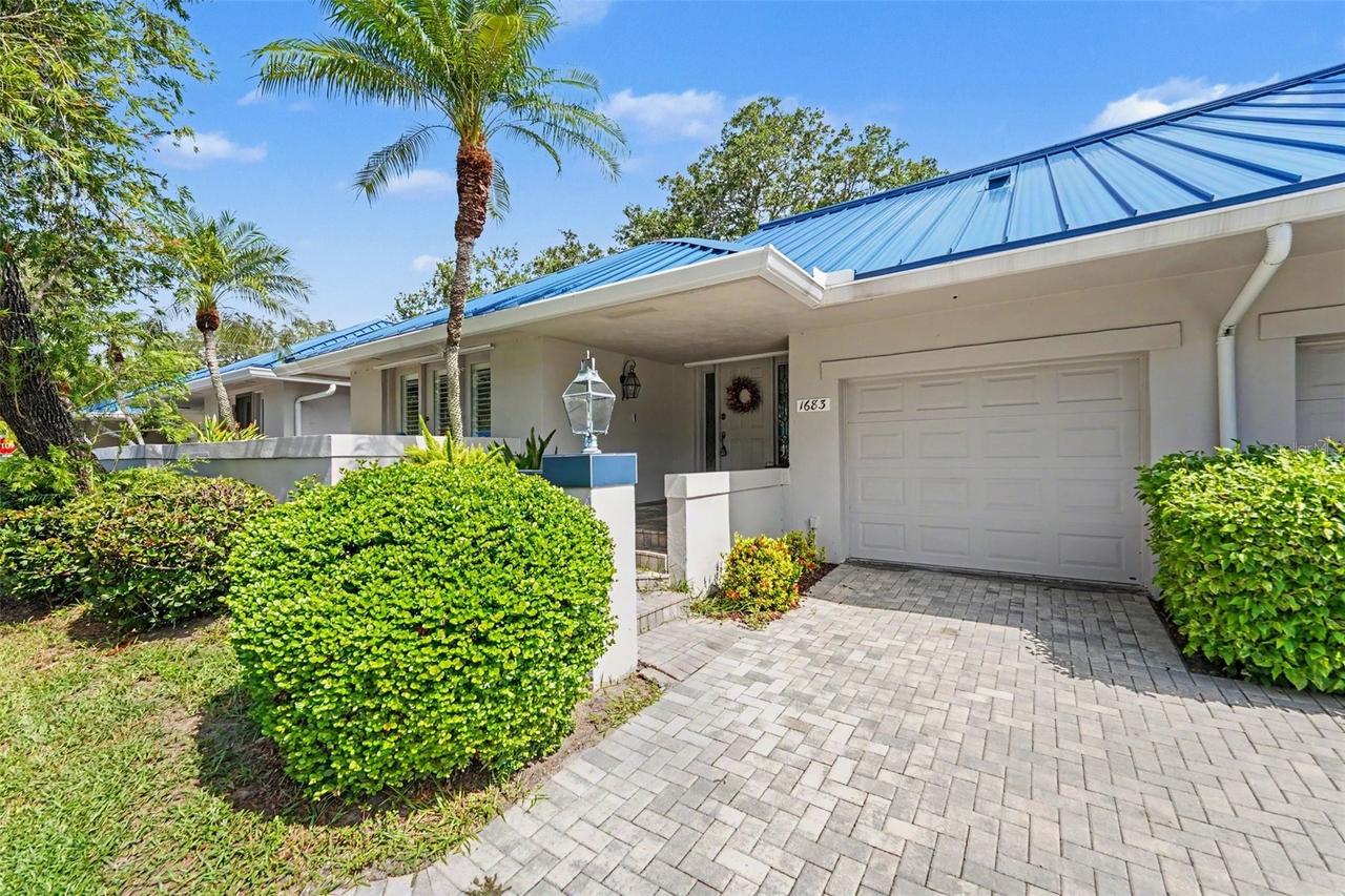 1683 Watermark Cir., St Petersburg, FL 33702