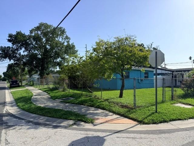 7225 N Grady Ave., Tampa, FL 33614