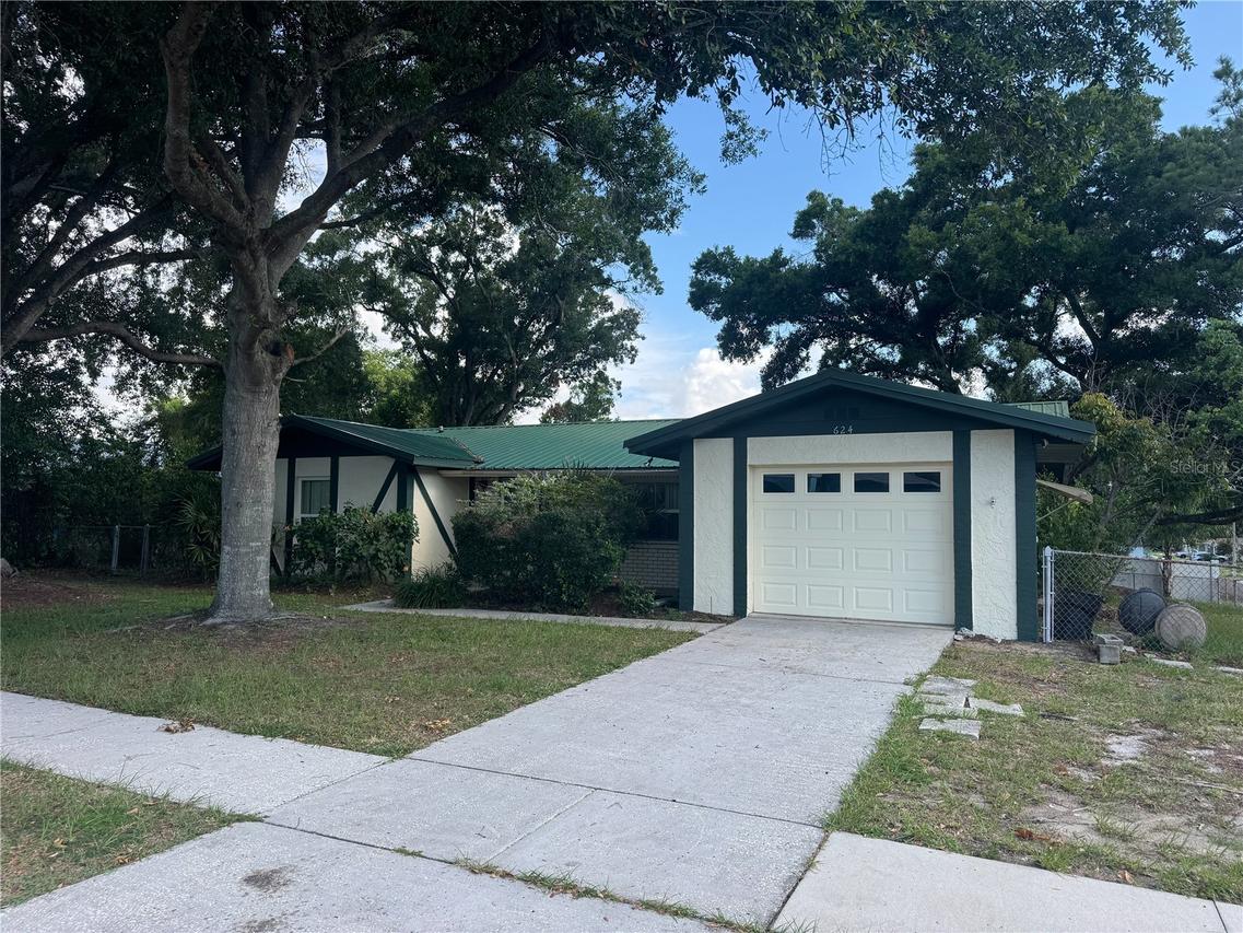624 Wood Rd., Seffner, FL 33584