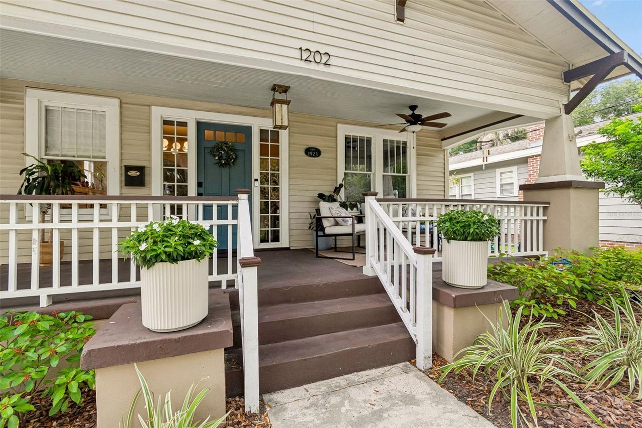 1202 E Powhatan Ave., Tampa, FL 33604
