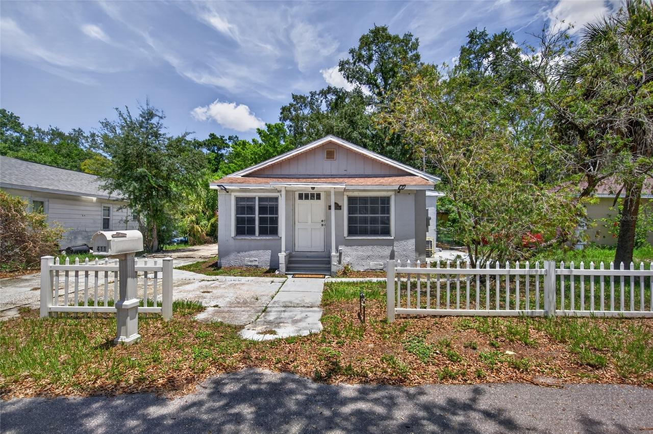 411 12th Ave., Bradenton, FL 34208