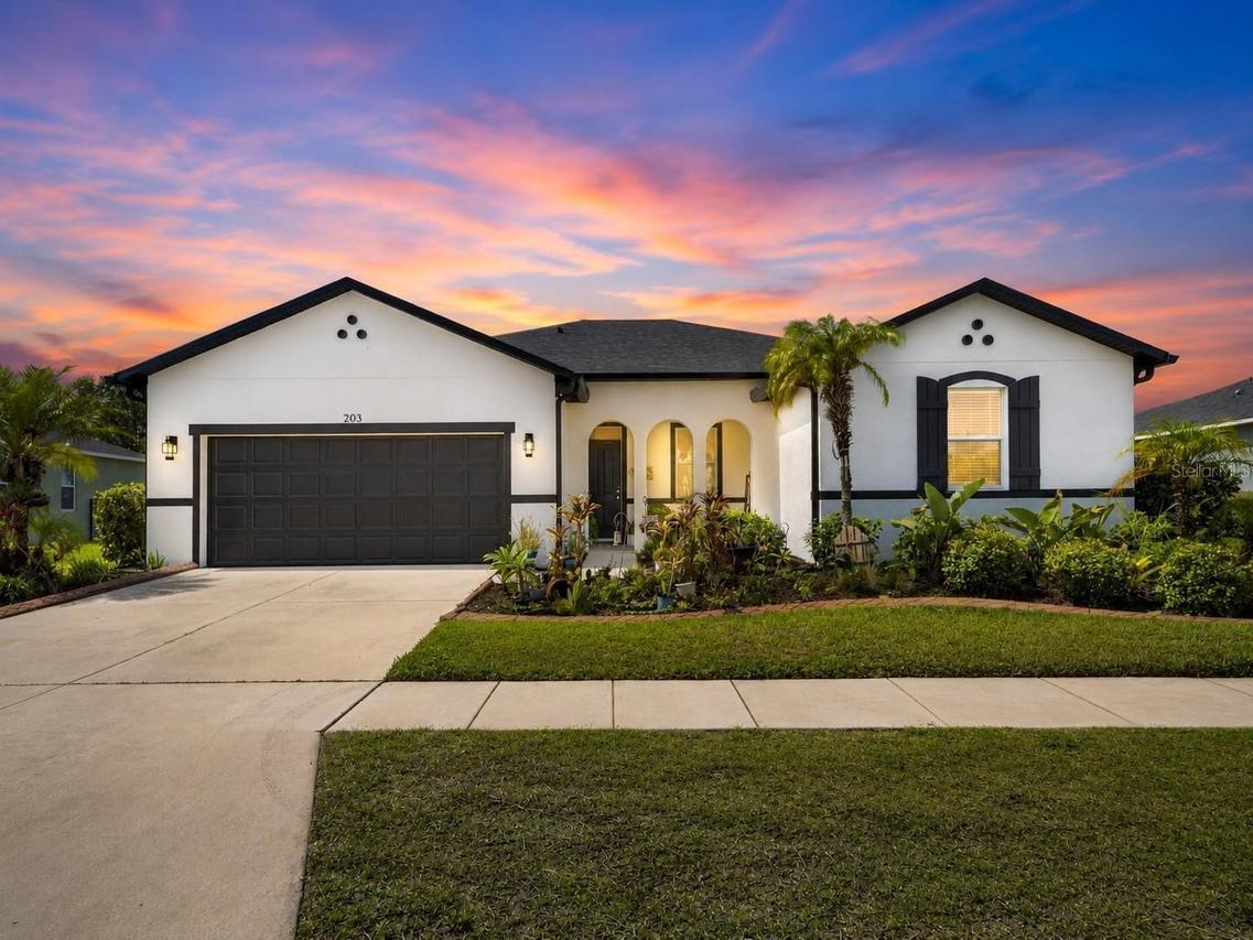 203 Star Shell Dr., Apollo Beach, FL 33572