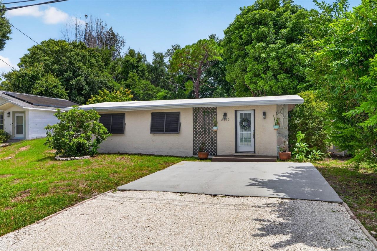 6172 59th Pl., St Petersburg, FL 33709