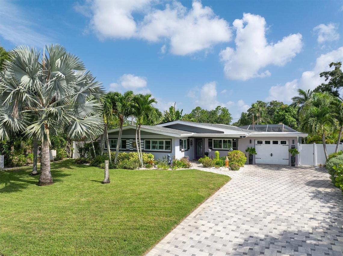 37 Southwind Dr., Belleair Bluffs, FL 33770