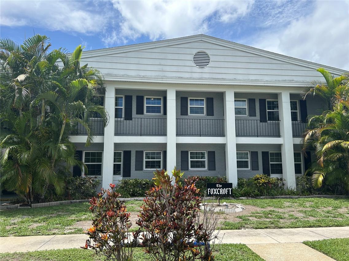 300 35th Ave. #F8, St Petersburg, FL 33704