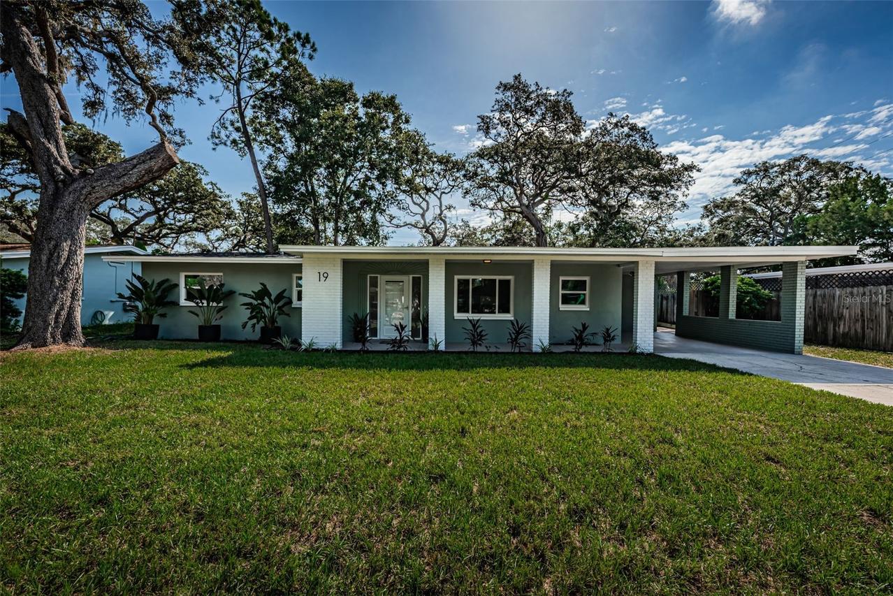 19 Ventura Dr., Dunedin, FL 34698