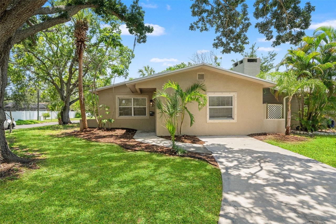4247 Helena St., St Petersburg, FL 33703