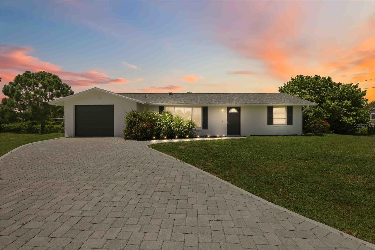 706 Quail Ct., Nokomis, FL 34275