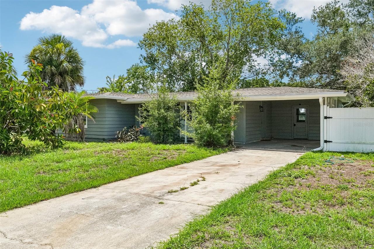520 Fairfax Ln., Apollo Beach, FL 33572